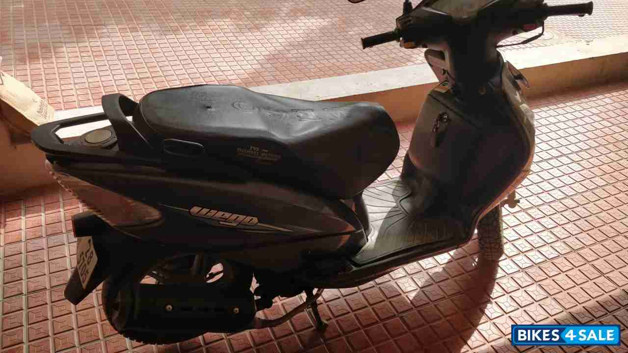 Grey TVS Wego