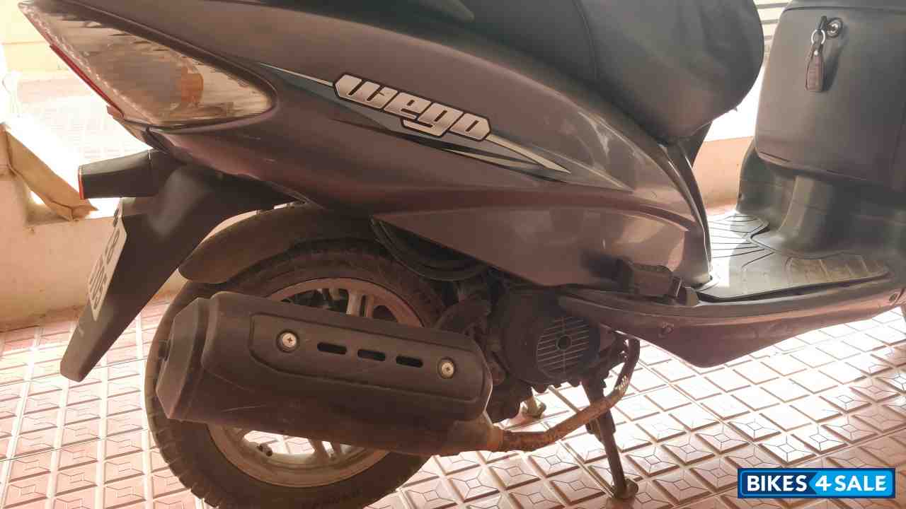 Grey TVS Wego