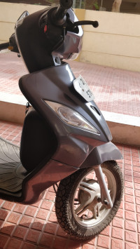 Grey TVS Wego