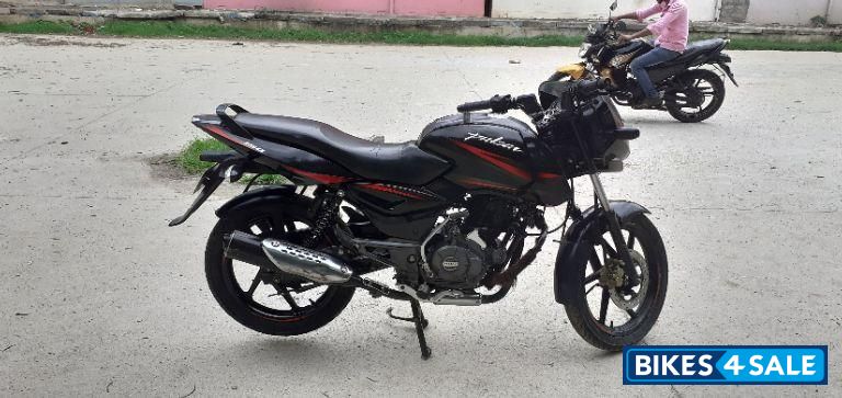 Black Red Bajaj Pulsar 150 DTSi
