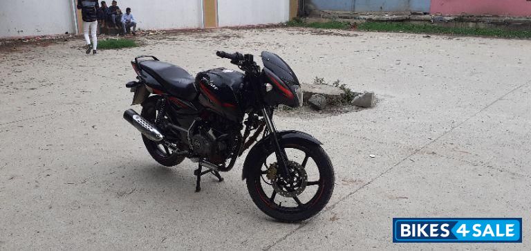 Black Red Bajaj Pulsar 150 DTSi Black Red Bajaj Pulsar 150 DTSi