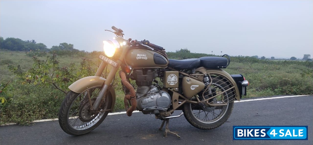Royal Enfield Classic Desert Storm Royal Enfield Classic Desert Storm