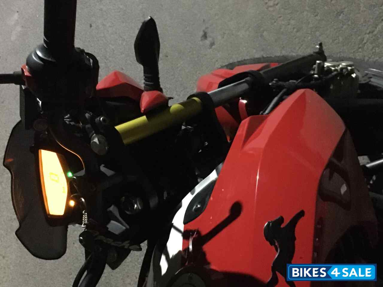 TVS Apache RTR 160 4V TVS Apache RTR 160 4V