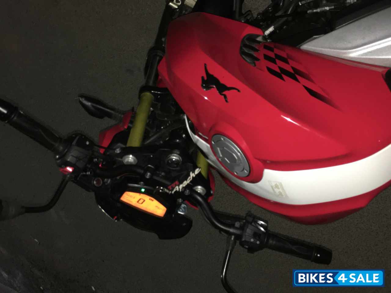 TVS Apache RTR 160 4V TVS Apache RTR 160 4V