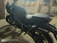 Night Blue Bajaj Dominar 400 Disc