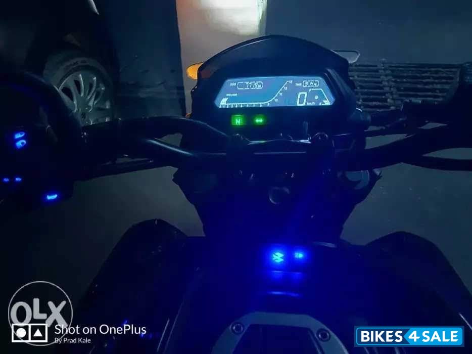 Night Blue Bajaj Dominar 400 Disc