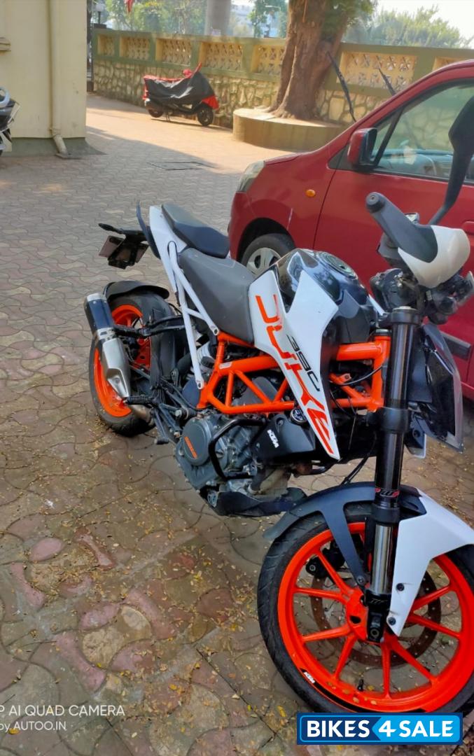 White KTM Duke 390