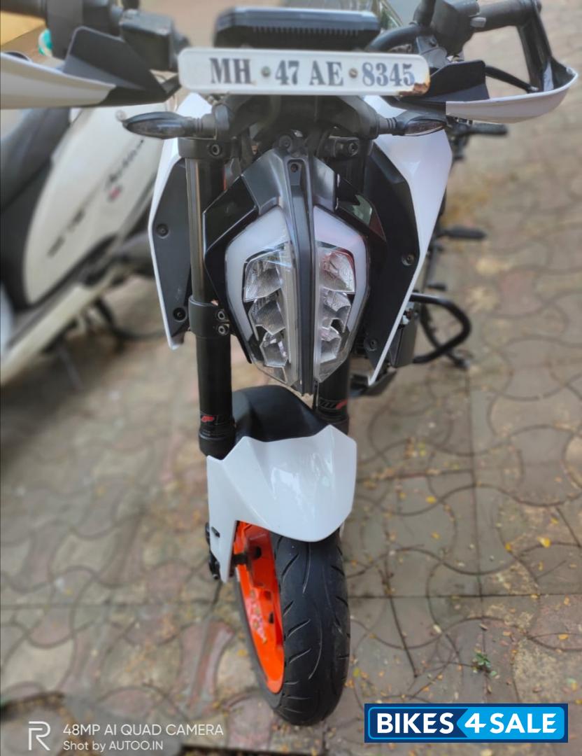 White KTM Duke 390