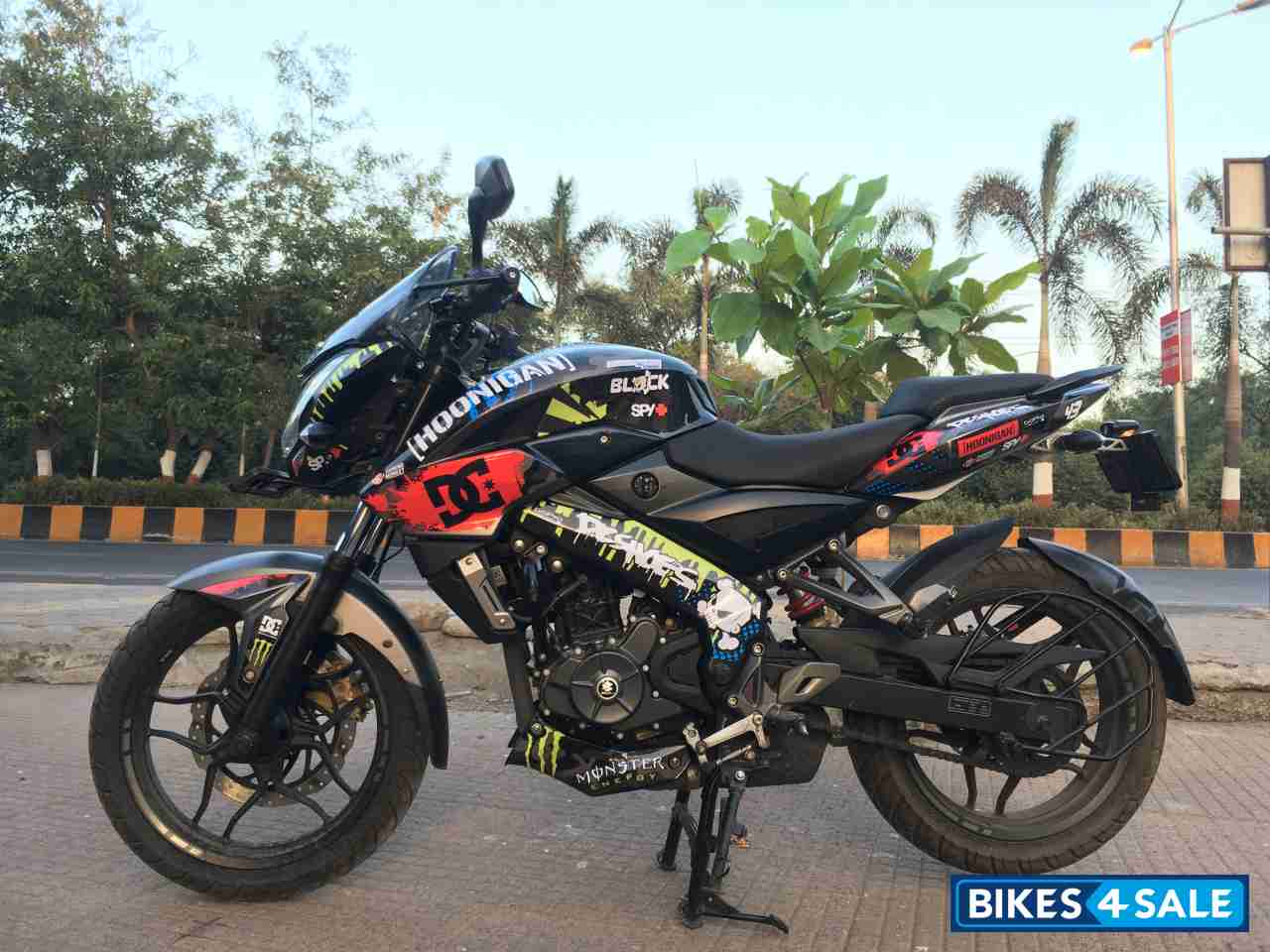 Bajaj Pulsar 200 NS ABS