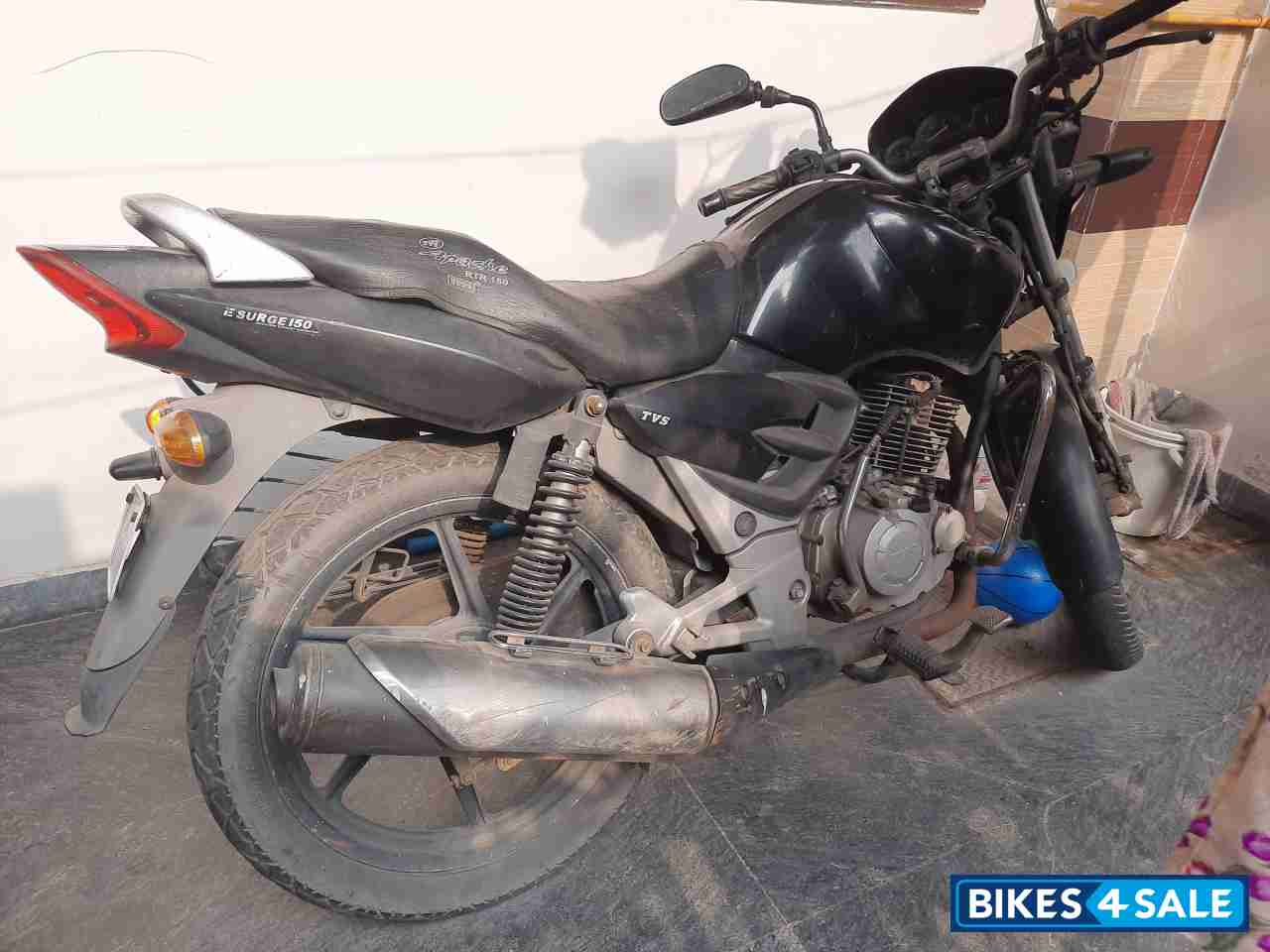 Black TVS Apache 150