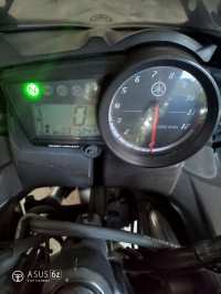 Black Silver Yamaha YZF R15 V2