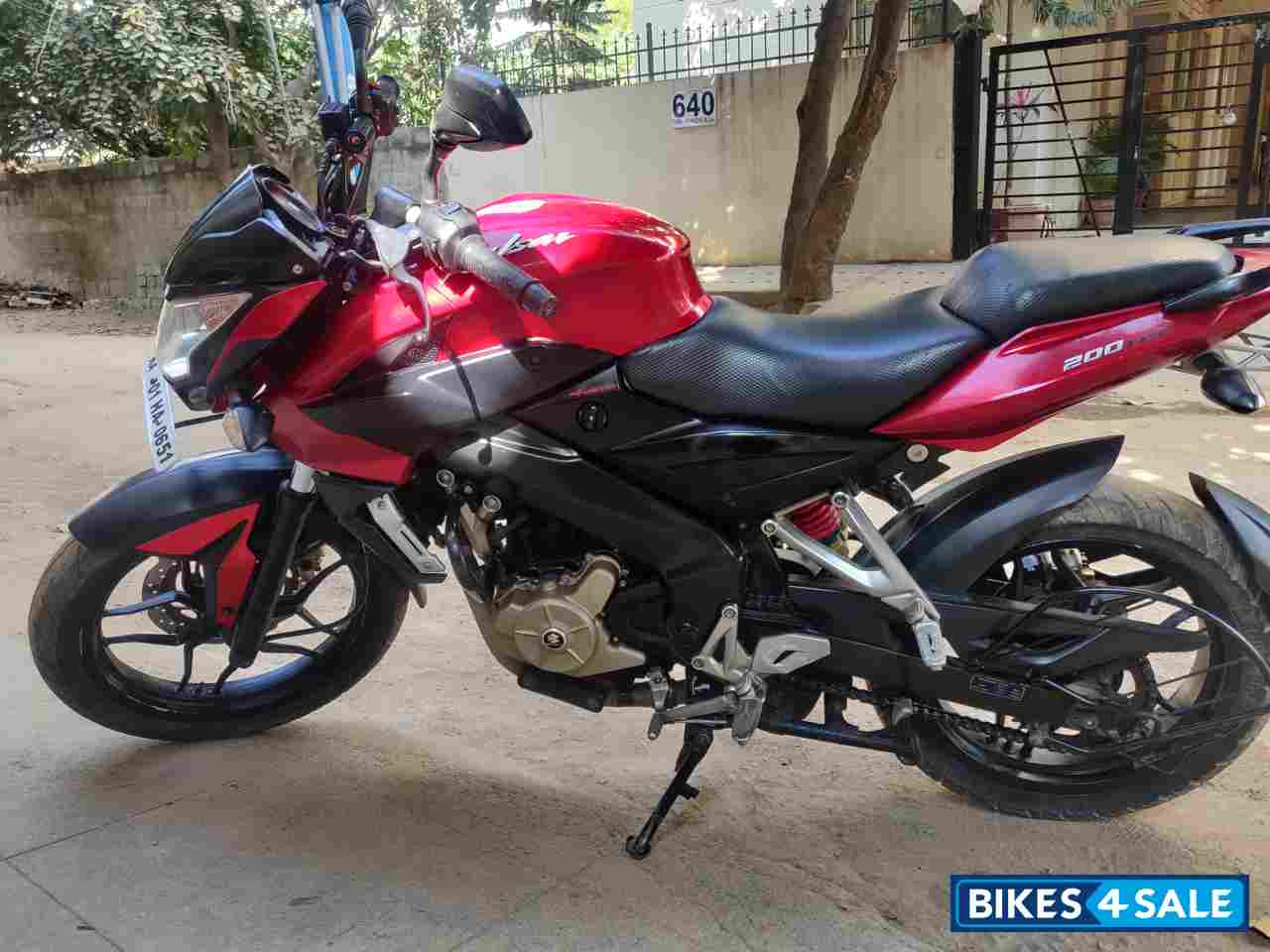 Bajaj Pulsar 200 NS