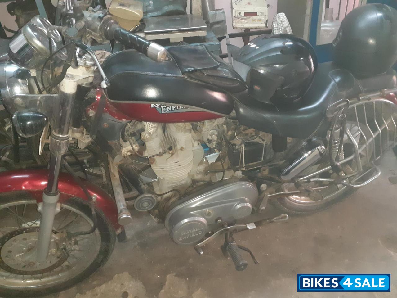 Royal Enfield Thunderbird