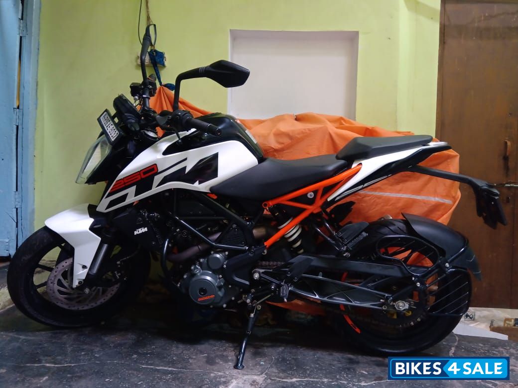 ktm duke 250 white