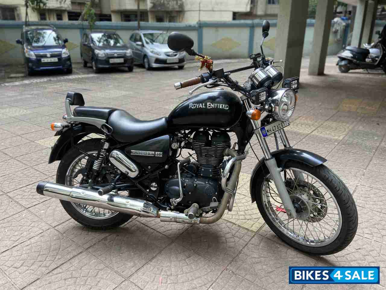 Matte Black Royal Enfield Thunderbird 500