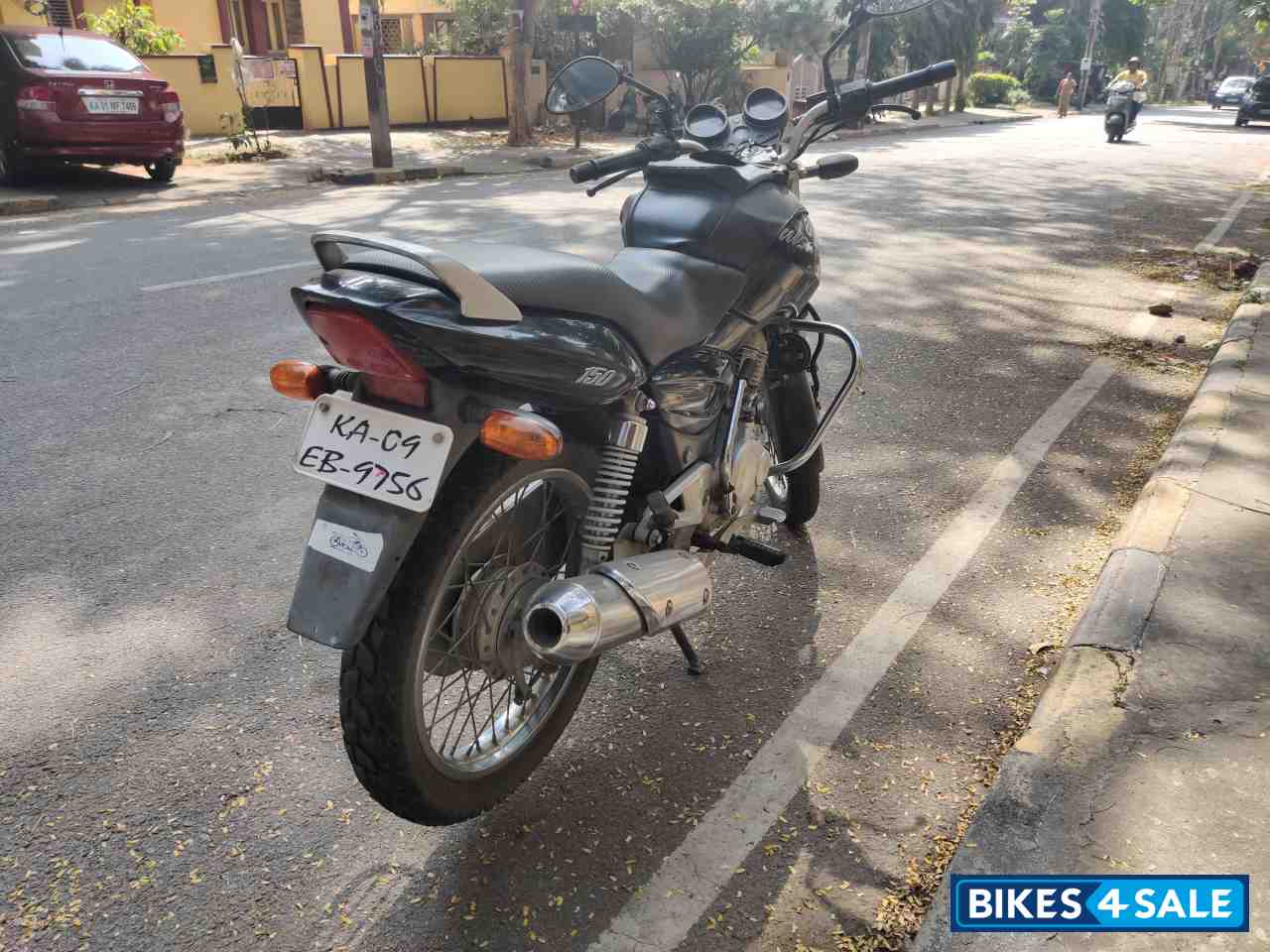 Black Bajaj Pulsar 150 Round Headlight