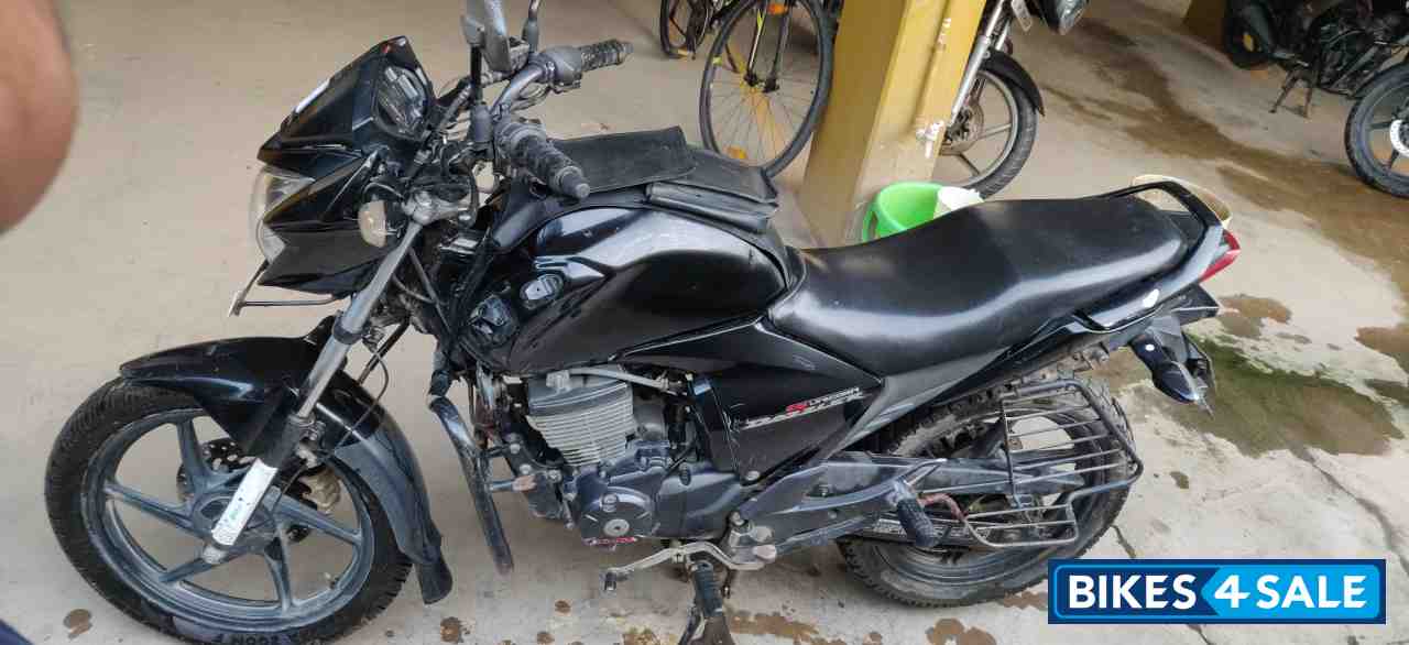 Black Honda Unicorn Dazzler