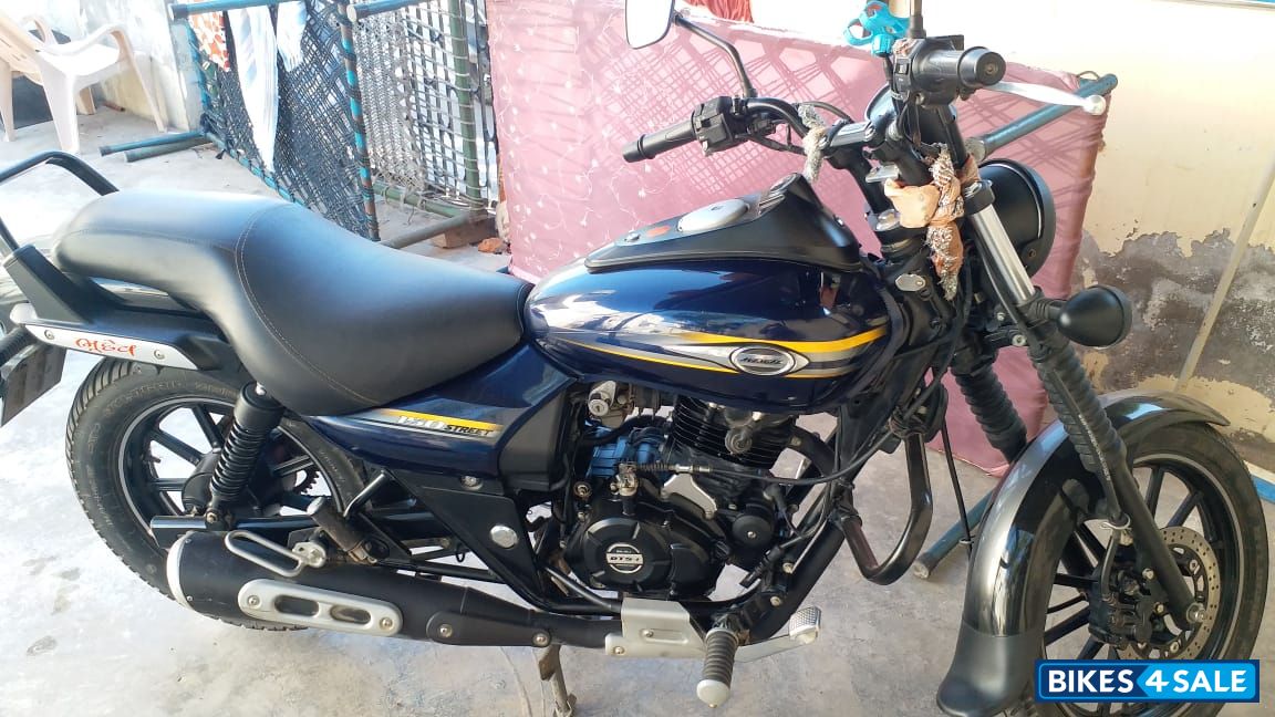 Bajaj Avenger Street 150