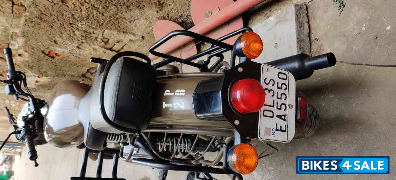 Royal Enfield Classic 500 Pegasus Edition