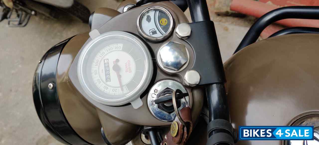 Royal Enfield Classic 500 Pegasus Edition