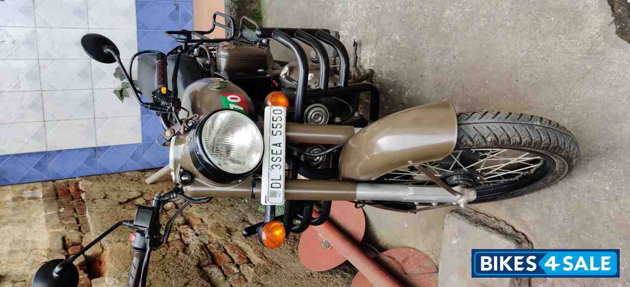 Royal Enfield Classic 500 Pegasus Edition