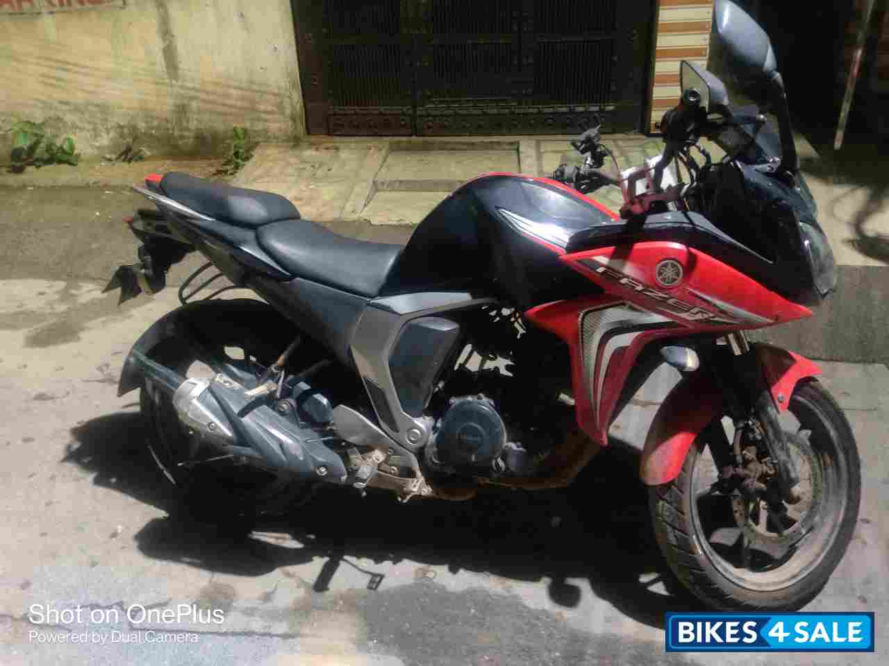 Black Yamaha Fazer FI V2