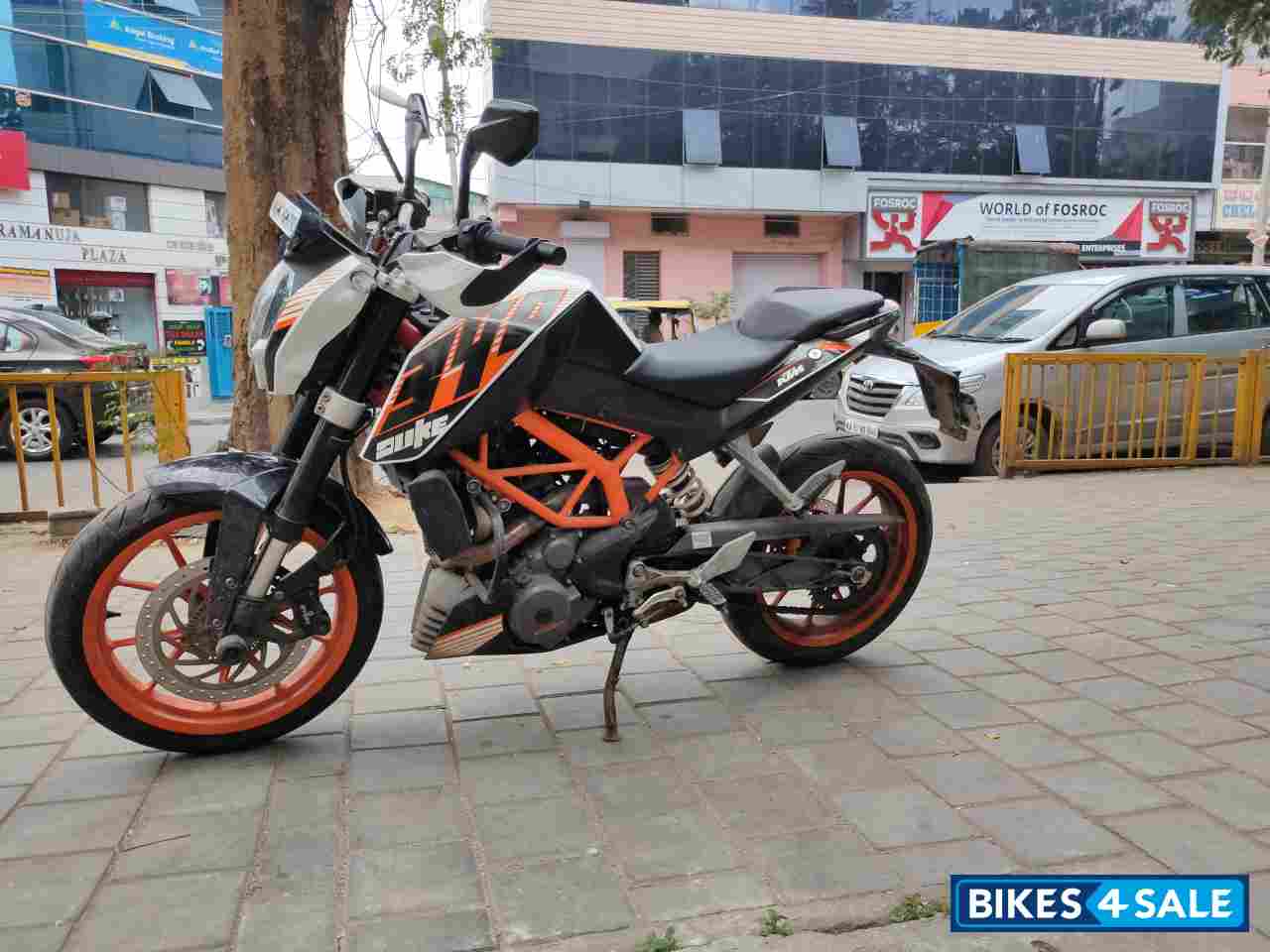 White KTM Duke 390