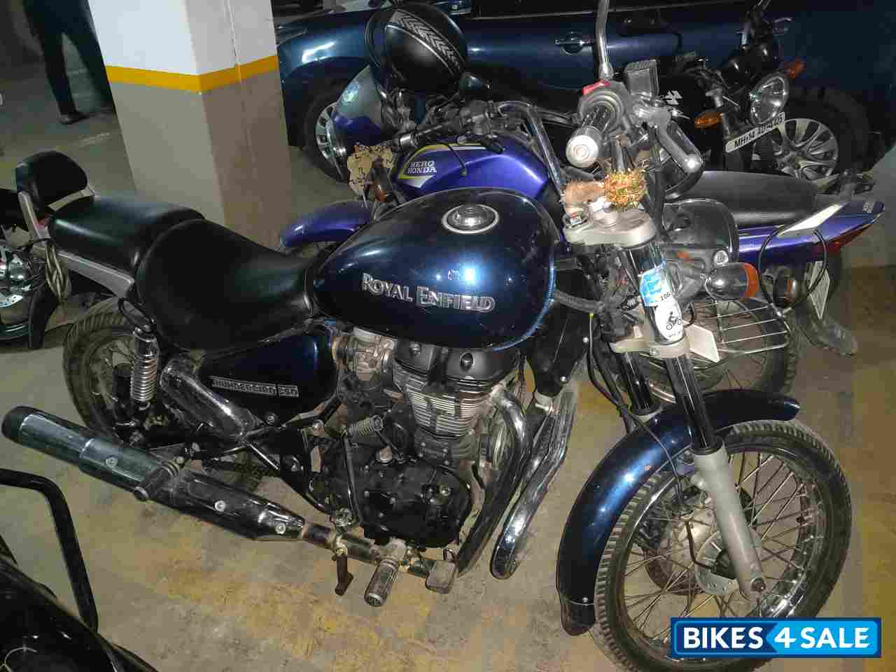 Blue Royal Enfield Thunderbird 350