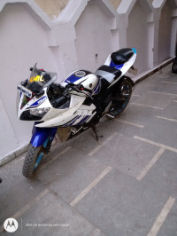 Blue White Yamaha YZF R15