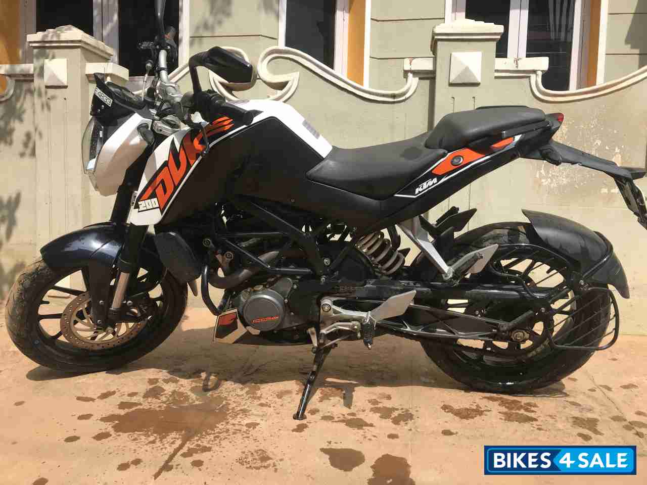 KTM Duke 200
