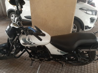 Bajaj Avenger Street 220