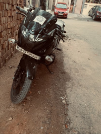 Bajaj Pulsar 220F