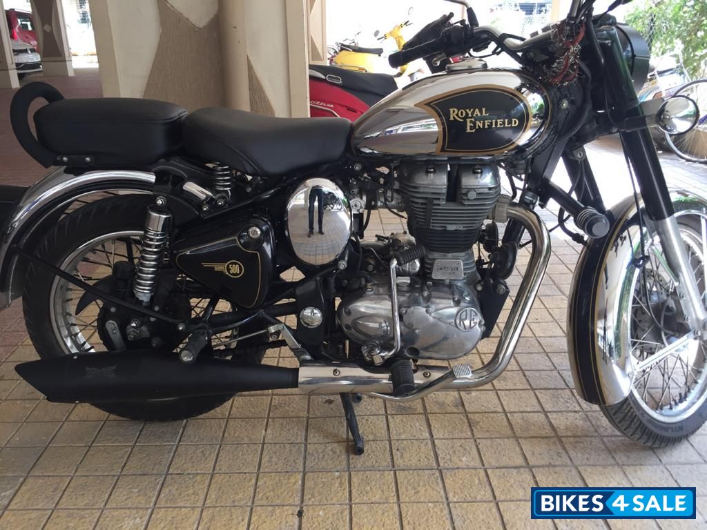 Chrome Black Royal Enfield Classic 500