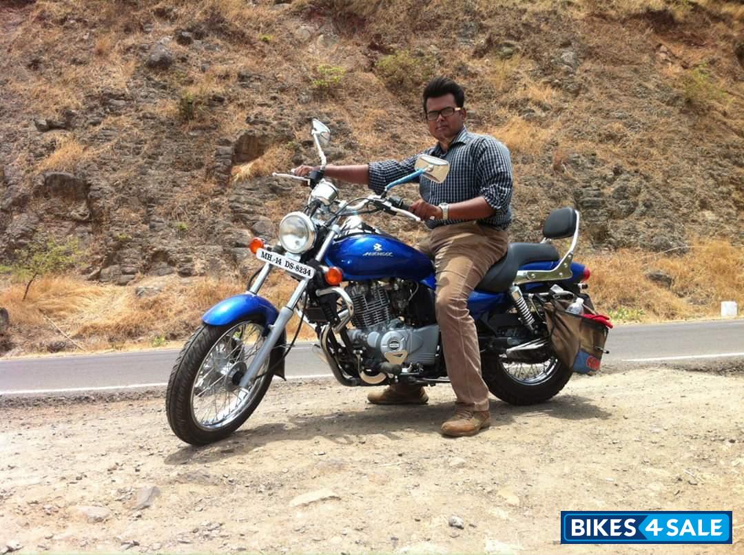 Blue Bajaj Avenger Blue Bajaj Avenger