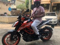 Orange KTM Duke 390