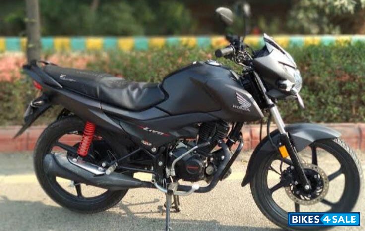 Black Honda Livo 110
