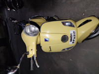 Vespa LX 125