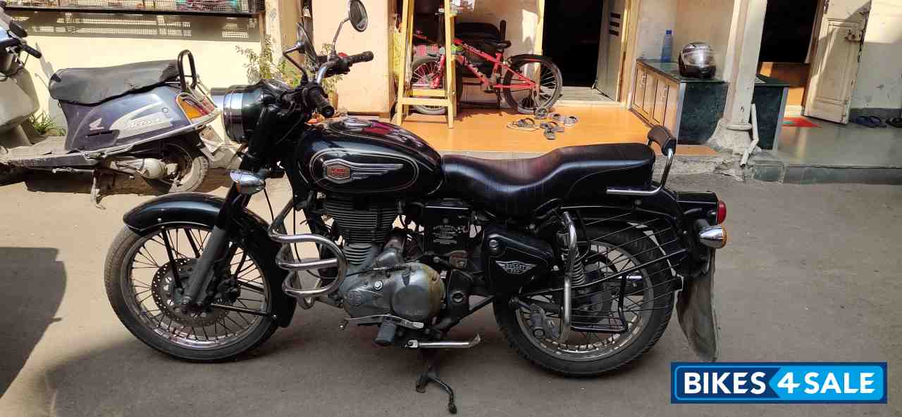 Forest Green Royal Enfield Bullet Standard 500