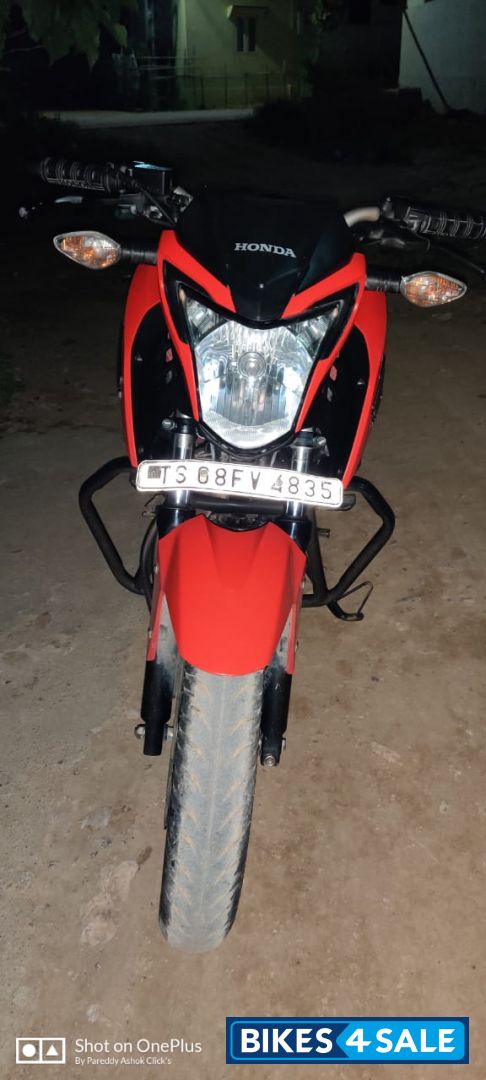 Honda CB Hornet 160R