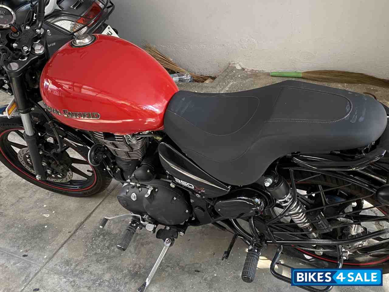 Red Royal Enfield Thunderbird X 350