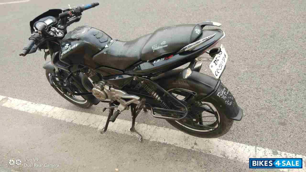 Black Bajaj Pulsar 135LS