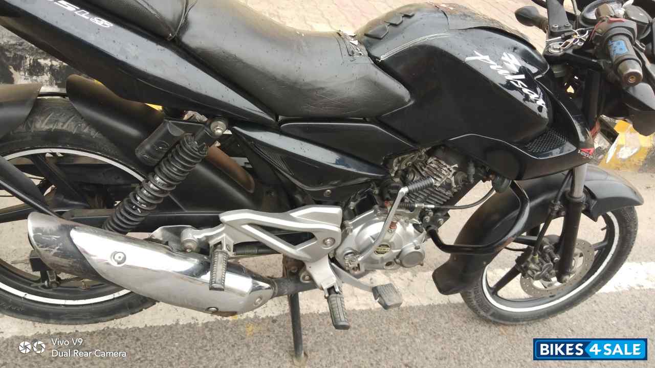 Black Bajaj Pulsar 135LS