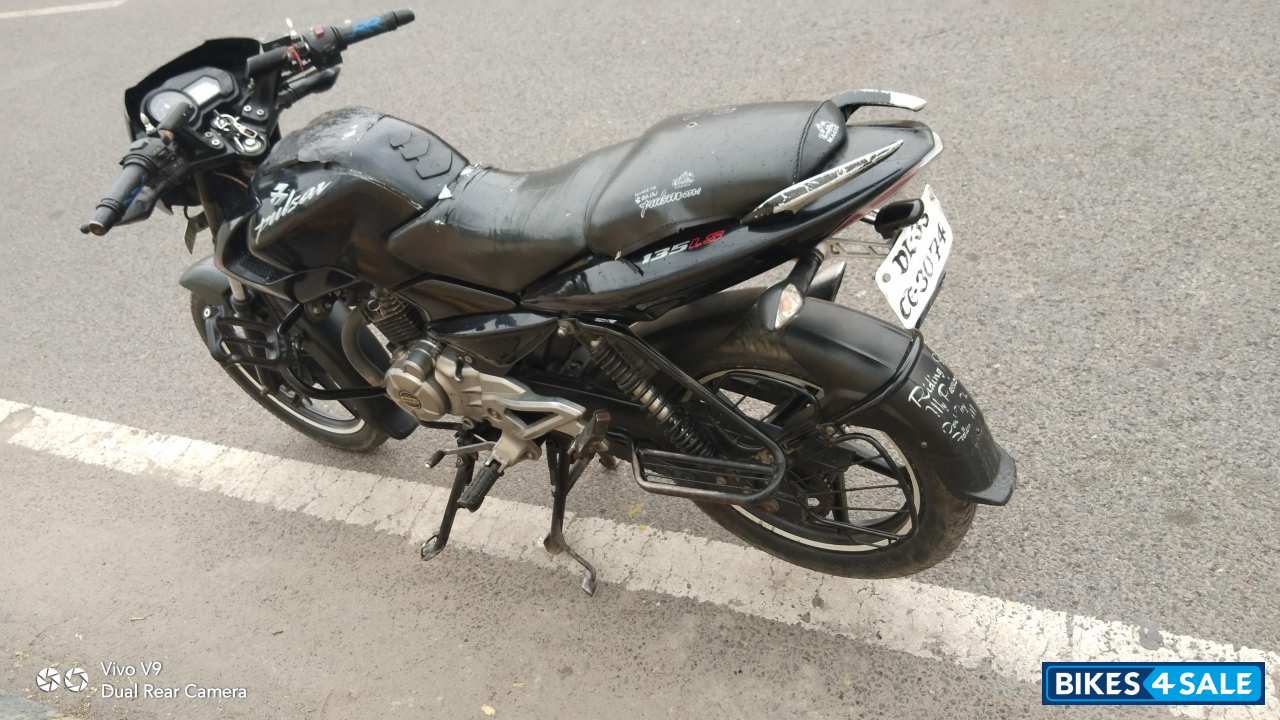 Black Bajaj Pulsar 135LS