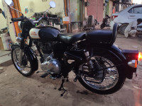 Black Royal Enfield Classic 350