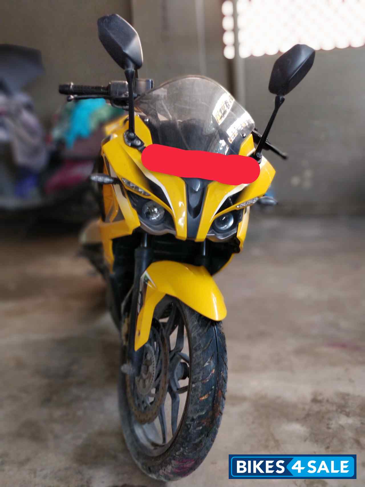 Yellow Bajaj Pulsar RS 200 ABS