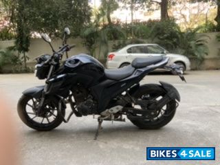 Yamaha FZ25