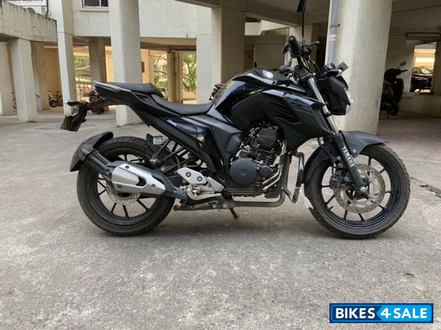 Yamaha FZ25