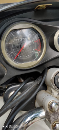 Bajaj V15 2016 Model