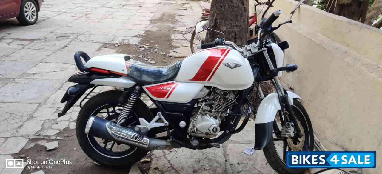 White Bajaj V15