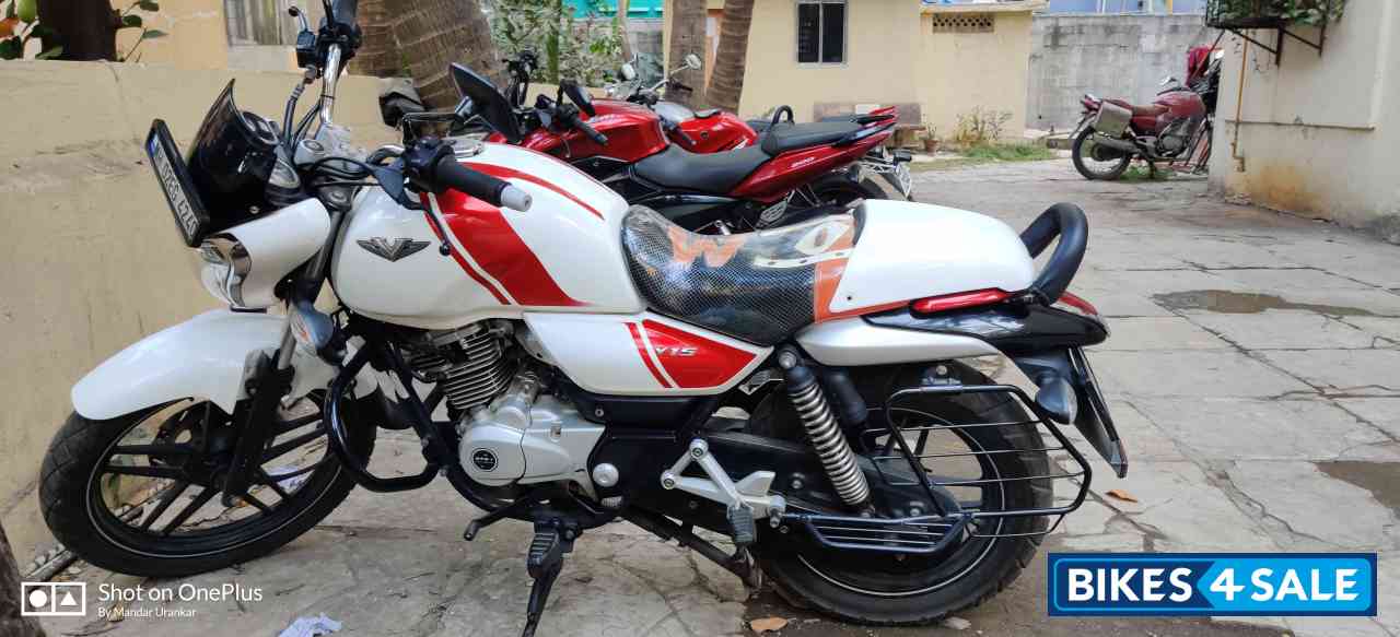 White Bajaj V15